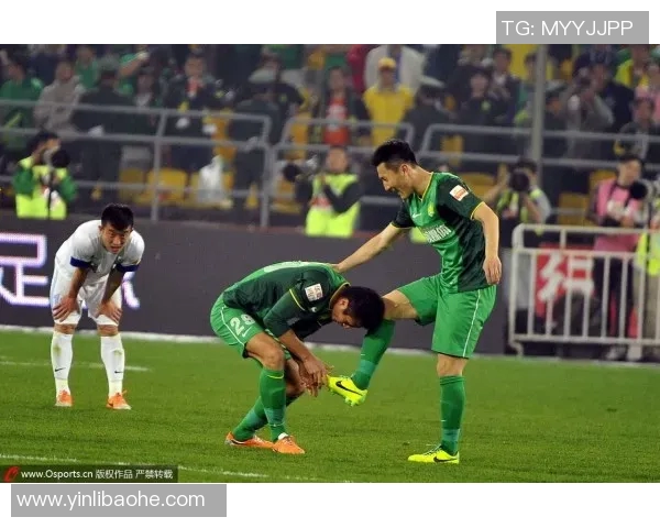 重庆与富力激战四五大战赛场上演精彩绝伦的进球对决