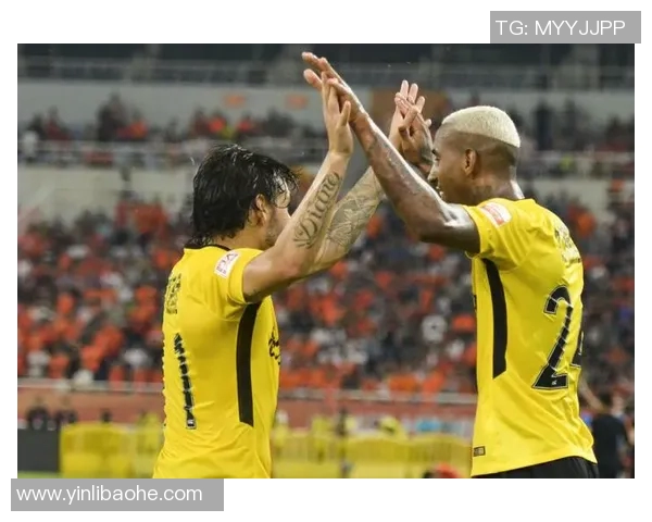 鲁能与恒大激战正酣比分悬念不断球迷期待精彩瞬间再续经典对决