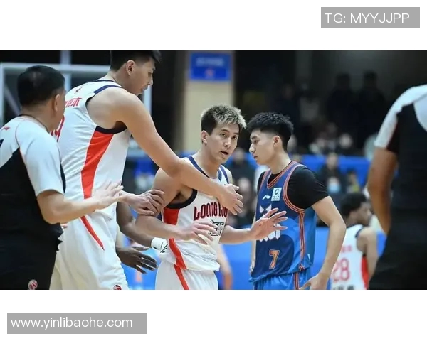 2017年广州队与北控队激战回顾：精彩瞬间与战术分析