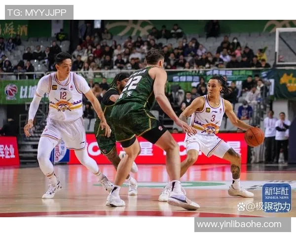 2015年CBA季后赛北京队与东莞队激战回顾及精彩瞬间分析