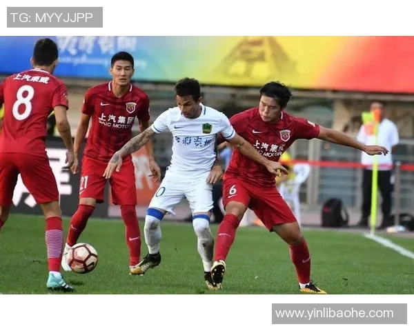 上港与恒丰激战正酣精彩直播尽在眼前不容错过的足球盛宴