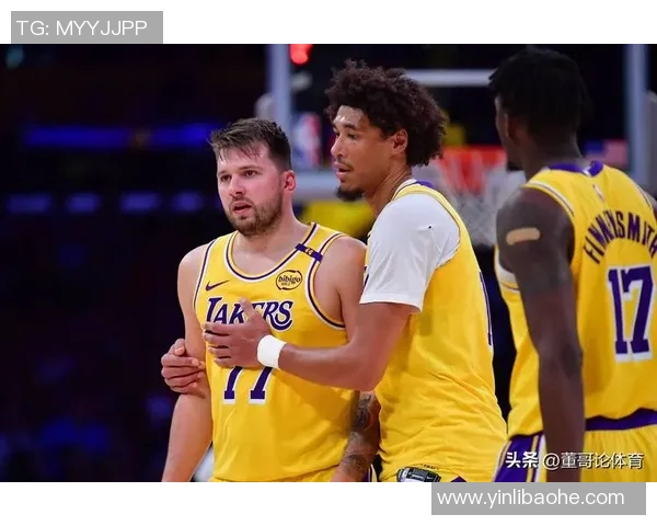 湖人对阵太阳精彩直播回顾及赛后分析全方位解读比赛亮点与球员表现