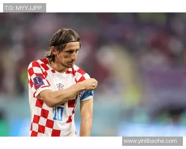 莫德里奇:足球场上的艺术家与战术大师的完美结合之路 莫德里奇:足球场上的艺术家与战术大师的完美结合之路