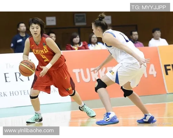 芝加哥天空女篮对阵亚特兰大梦队的精彩对决分析与赛前展望